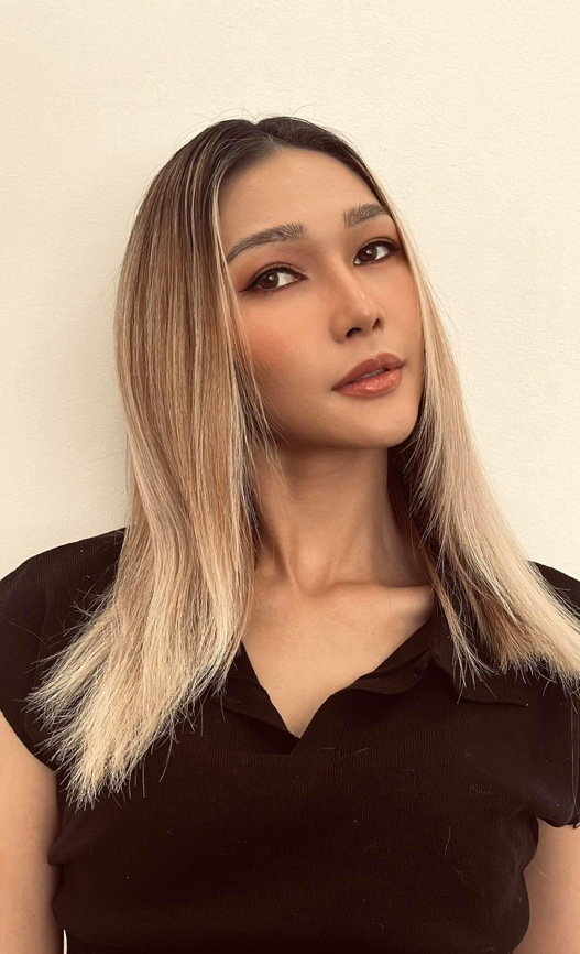 Diệp Linh Châu cảm thấy cực kỳ xứng đáng với thời gian bỏ ra cho mái tóc, cô chia sẻ rằng “trông chị hiện đại, trendy hơn hẳn”.