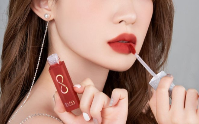 Mùa lễ hội ngoài một 'tâm hồn đẹp' bạn cần gì, đó chính là BST Air Fit Velvet Tint Season 8 của nhà Black Rouge! Ảnh 2