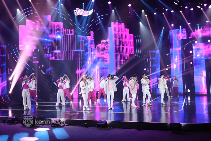 Nhìn lại Diana Super Show 2021 Yêu – Tin – Hành Động qua loạt con số 'khủng': Lần đầu tổ chức concert trực tuyến nhưng đã bỏ túi nhiều 'kỷ lục' đáng nể! Ảnh 9