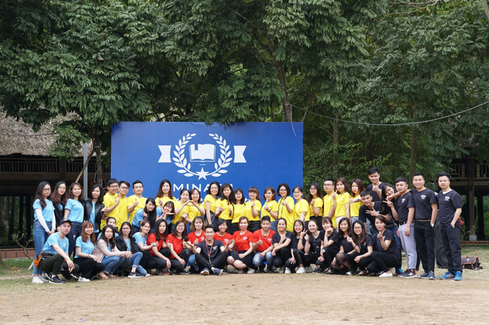 Học viên và Minato gắn kết với nhau như một đại gia đình