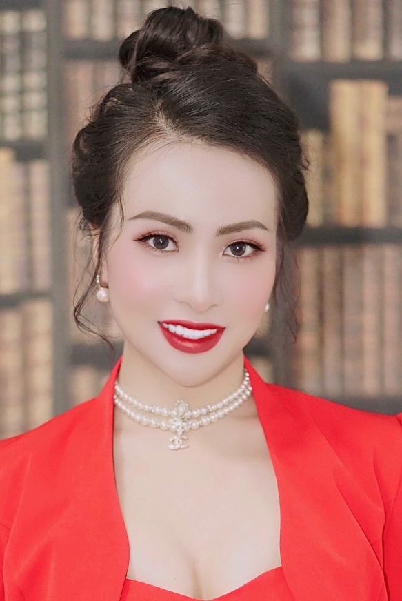 Hoa hậu Hoa Quyên đón sinh nhật ấm áp bên gia đình Ảnh 3