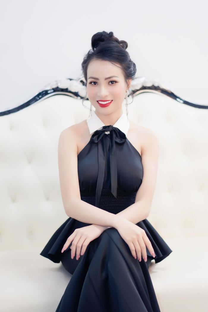 Hoa hậu Hoa Quyên đón sinh nhật ấm áp bên gia đình Ảnh 4