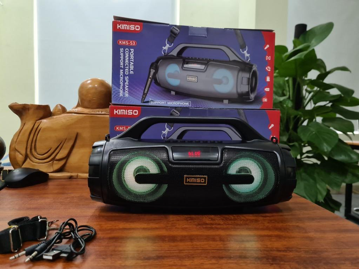 Loa Bluetooth Karaoke KIMISO KM-S3, KM-S3 (kèm micro có dây) mang đến trải nghiệm giải trí cực đỉnh tại nhà