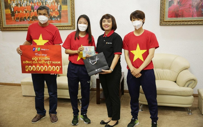 FPT Shop là doanh nghiệp đầu tiên tri ân Đội tuyển Bóng đá nữ Việt Nam Ảnh 2