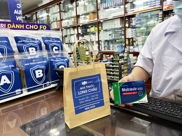 Thuốc điều trị Covid-19 Molnupiravir đã lên kệ tại chuỗi nhà thuốc FPT Long Châu với giá cực tốt Ảnh 2
