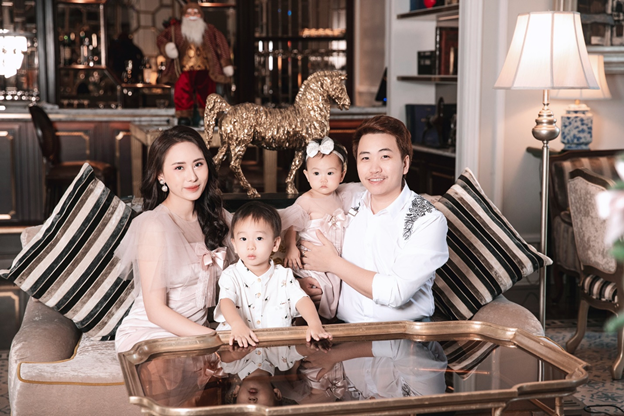 Gia đình hạnh phúc viên mãn của nàng Hậu
