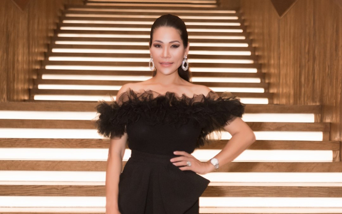 Madame Hoàng khoe sắc vóc đẹp hoàn hảo hậu sinh con trên thảm đỏ Ảnh 2