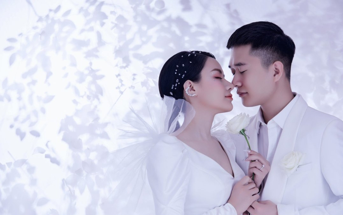 Đám cưới hoành tráng nhất làng stream của Hoàng Phong và Lan Anh, bật mí dàn khách khủng và không gian tiệc sang trọng bậc nhất Ảnh 2