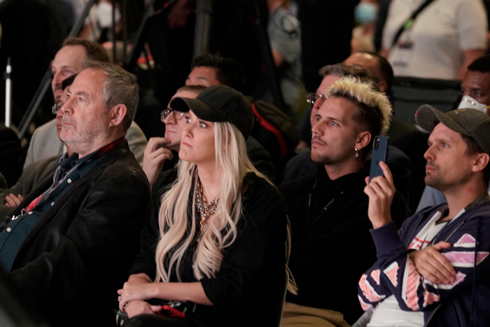 “Nữ hoàng review” Supercar Blondie nói gì khi lần đầu lái VinFast VF 8 tại Mỹ? Ảnh 1