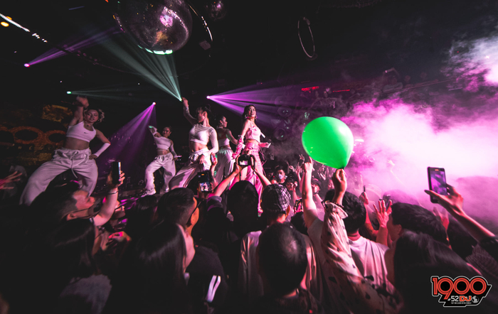 Hoàng Thuỳ Linh trình diễn các bài hit mới nhất của mình tại 1900.