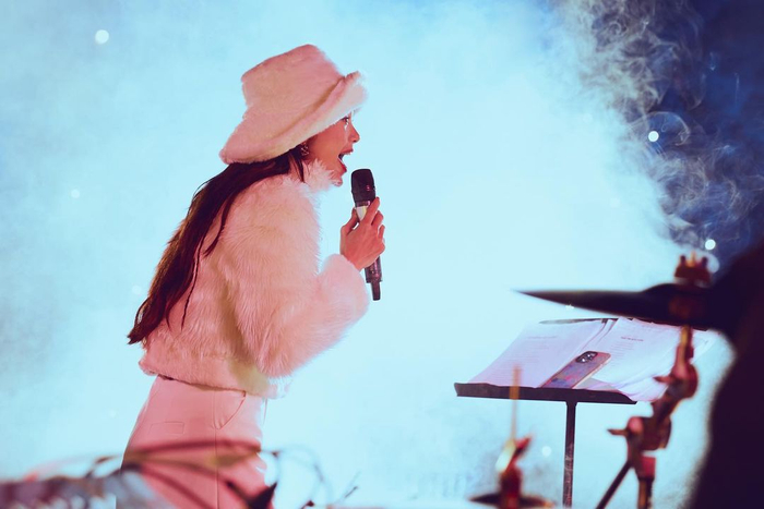 Bận rộn với những dự án tầm cỡ, Minh Hằng vẫn tâm huyết dành riêng một đêm nhạc tri ân người hâm mộ đã đồng hành trong suốt hành trình sự nghiệp, đồng thời như một sự kiện “báo hỷ” chính thức đến fan.