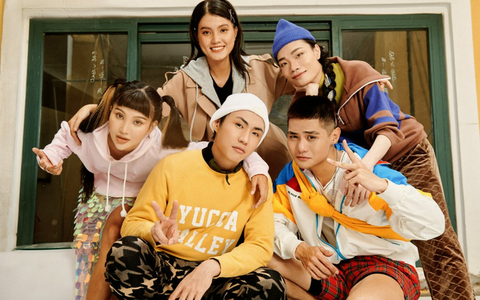 Vào mà xem giới trẻ Sài Gòn mặc đồ si mà đẹp như đi dự Fashion Week Ảnh 2