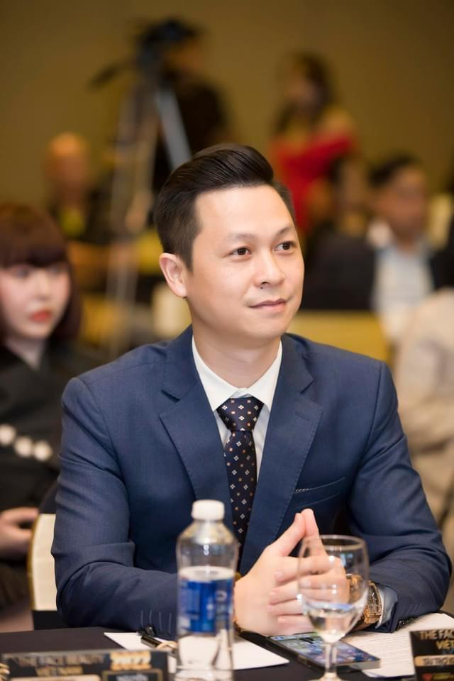 Chủ tịch BSSC - iSAMEN Nguyễn Bá Hưởng tại họp báo The Face Beauty Vietnam 2022