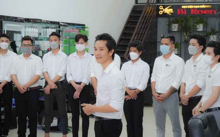 Điều ít biết về chuyên gia Bi Roen cùng chuỗi hệ thống salon tóc 'hot' hiện nay Ảnh 2