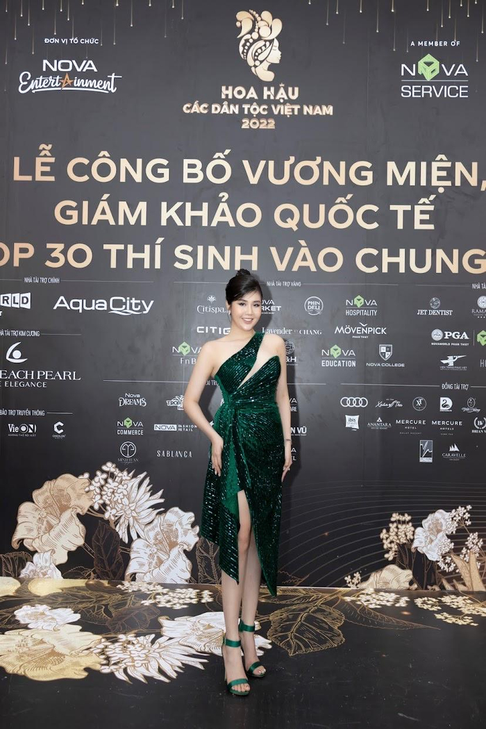 Mỹ nhân 9x từng tài trợ cho vô số các cuộc thi nhan sắc đình đám.