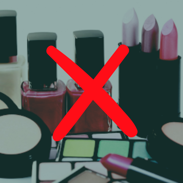 Tránh sử dụng mĩ phấm sau khi phun chân mày