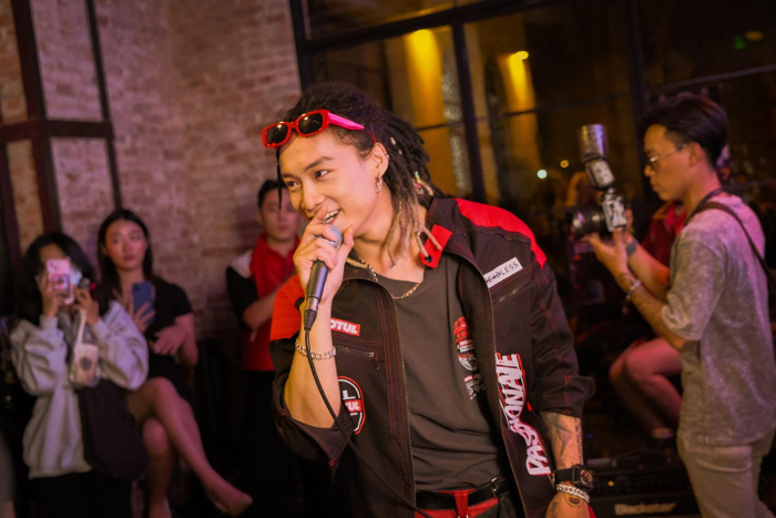 Rapper Dablo khuấy động sân khấu với loạt “hit” từ King Of Rap. 