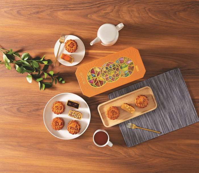 Bánh Trung Thu Ngọc Trai Phương Đông sang trọng, phù hợp làm quà tặng