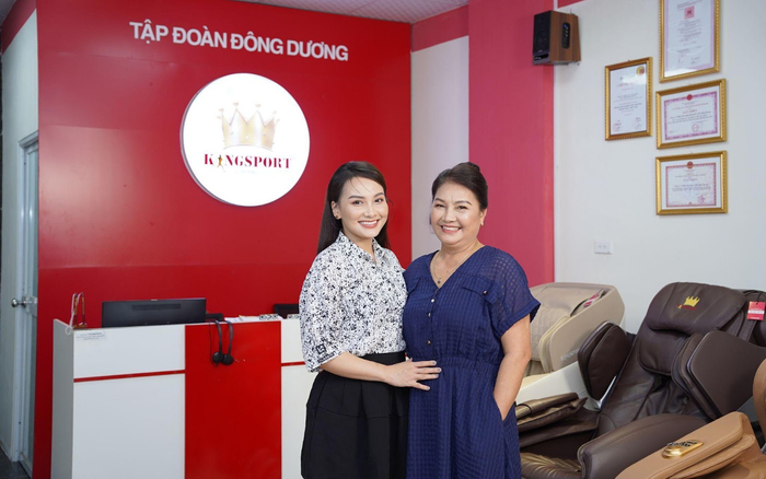 Theo chân Sao Việt mang 'Vu Lan hạnh phúc' về nhà cho cha mẹ Ảnh 2