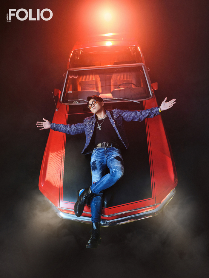 Wowy trong bộ ảnh độc quyền chụp cùng thương hiệu cao cấp Ý DSQUARED2. (Ảnh: Men’s Folio)