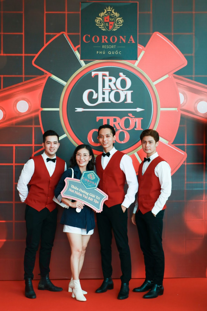 Đại diện nhà tài trợ.