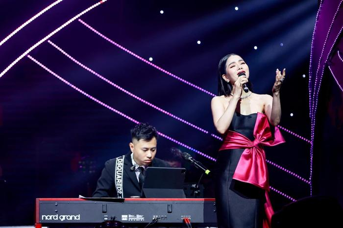 Đoàn Thúy Phương: 'Live concert Dáng em hòa quyện âm nhạc, thời trang' Ảnh 10