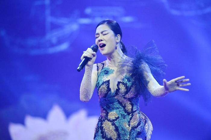 Đoàn Thúy Phương: 'Live concert Dáng em hòa quyện âm nhạc, thời trang' Ảnh 6