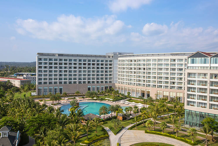 Quần thể du lịch nghỉ dưỡng kết hợp giải trí Corona Resort Phú Quốc.