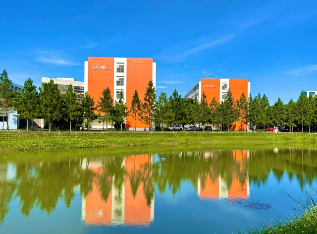 Muốn có album ảnh ngàn like, đến ngay những trường ĐH có khuôn viên 'đỉnh của chóp' này Ảnh 3