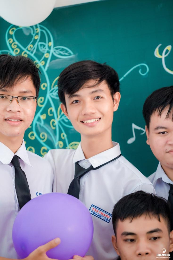 Tuấn Kiệt có thể ca cải lương, hát Opera bằng tiếng Anh và tiếng Pháp