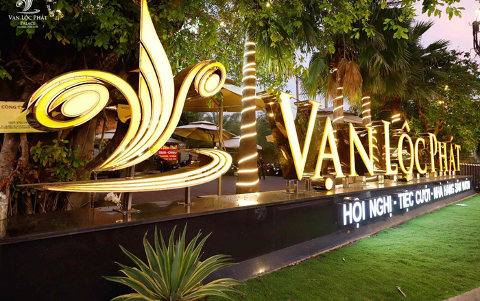 Choáng ngợp với tiệc cưới lộng lẫy ở Thuận An Bình Dương Ảnh 2