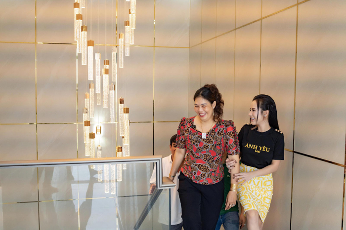 Chất như Founder Phạm Thị Ngọc Ánh, xây hẳn luôn villa tiền tỉ tặng bố mẹ chồng vì một lời hứa Ảnh 4