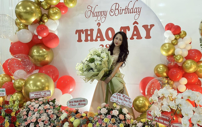 CEO Đạt Kim Bảo - Hành trình từ học sinh ngỗ ngược tới người chồng nổi tiếng yêu chiều vợ Ảnh 2