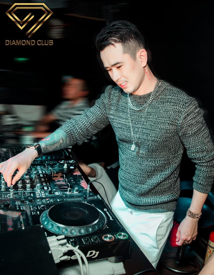 Anh chàng ấp ủ kế hoạch đưa DJ Việt hội nhập với xu hướng chung của âm nhạc toàn cầu.