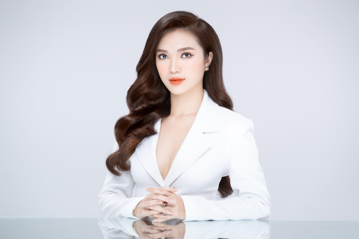 CEO 9X Trần Ngọc Thuý Vy đứng sau thành công của Hoàng Thị Group chỉ sau một năm