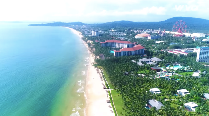 Quần thể du lịch nghỉ dưỡng kết hợp giải trí Corona Resort Phú Quốc.