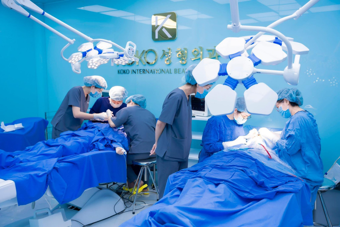 Đội ngũ bác sĩ tại KOKO được đào tạo bài bản và có nhiều năm kinh nghiệm trong mảng phẫu thuật thẩm mỹ