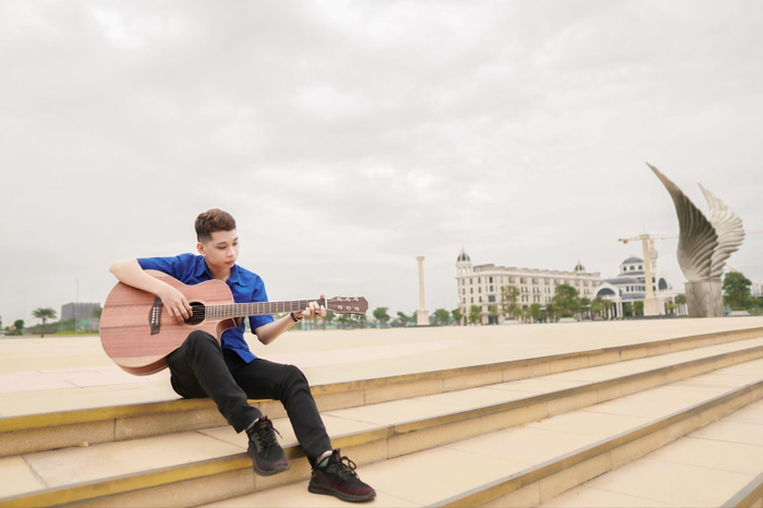 Chàng trai 10x Nguyễn Văn Sỹ: 'Âm nhạc là niềm đam mê bất tận trong tôi' Ảnh 6