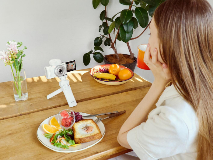 Sony ra mắt máy quay Vlog ZV-1F thêm sức mạnh cho người sáng tạo nội dung Ảnh 2