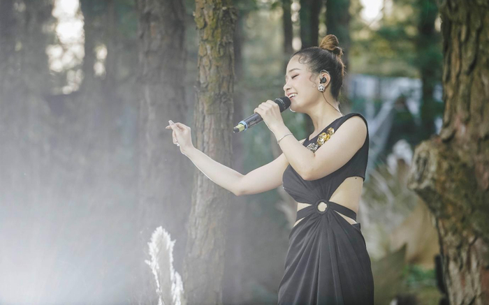 Nghệ thuật và xúc cảm thăng hoa cùng See in the Forest fashion show Ảnh 2