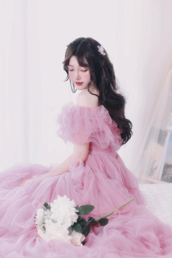 Huyền yêu thích câu châm ngôn “Con đường thành công không bao giờ trải thảm hoa hồng”