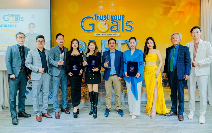 Vinh danh top khách hàng, nhà phân phối trong sự kiện tri ân 'Trust Your Goals' được công ty Sally Beauty và nhãn hàng iDr.Skin tổ chức tại đất nước xa xôi – Hàn Quốc Ảnh 2