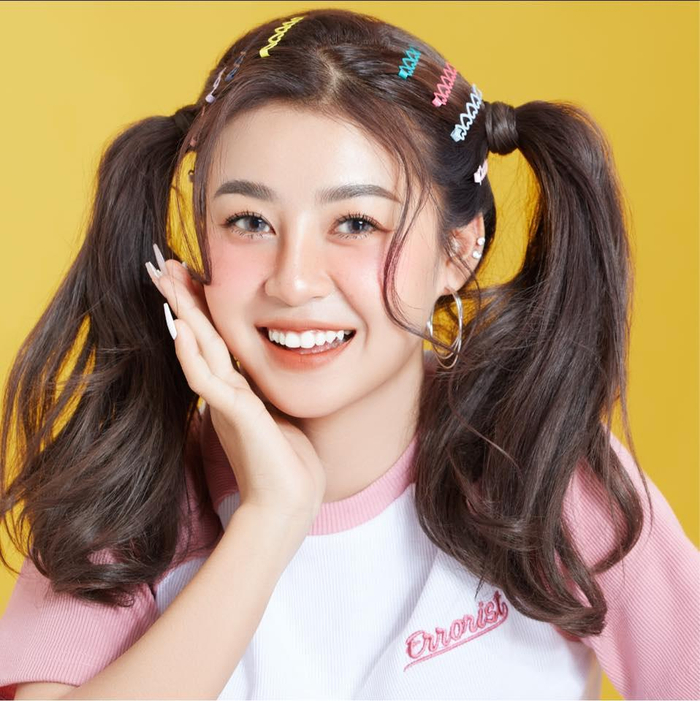 Hana Cẩm Tiên của quá khứ là cô gái ngây thơ và yếu đuối