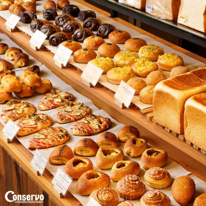 Mỗi một chiếc bánh tại Conservo đều được chăm chút kỹ lưỡng từ ngoại hình bắt mắt đến hương vị lôi cuốn khó quên - xứng đáng với tên gọi thương hiệu bánh đẳng cấp từ Nhật Bản. (Nguồn: Fanpage Conservo - Japanese Breads & Café﻿)
