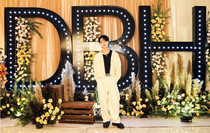 Chàng ca sĩ Jsol cũng có mặt tại sự kiện của DBH