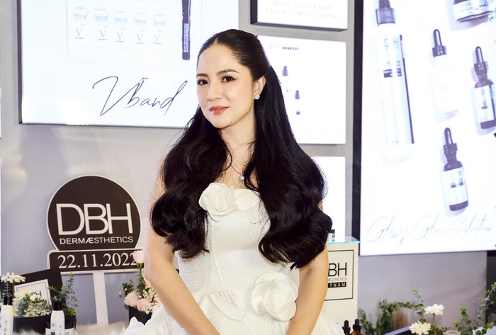 Chủ tịch Hội đồng quản trị Yến Đỗ của DBH Việt Nam là người đã có nhiều năm kinh nghiệm trong lĩnh vực làm đẹp.