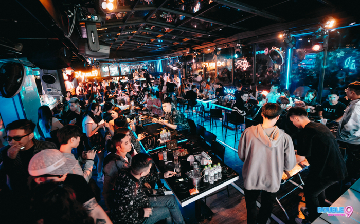 Thiết kế độc đáo làm nên vị thế top 1 của Double 9 gastropub Ảnh 2