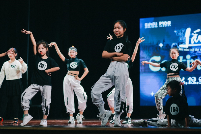 Hơn 200 thí sinh tham gia casting đại vũ kịch Lắng – Sắc màu tuổi thơ vol.5 Ảnh 4