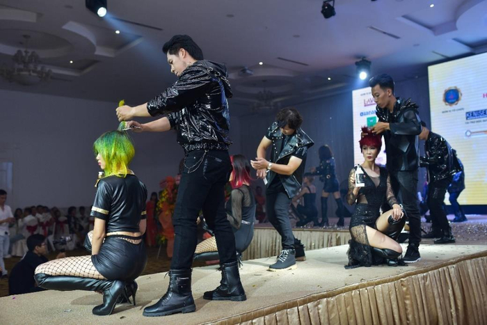 Sự kiện là cầu nối để cộng đồng nghề tóc và làm đẹp giao lưu, kết nối, học hỏi cũng như trau dồi kỹ năng nghề nghiệp