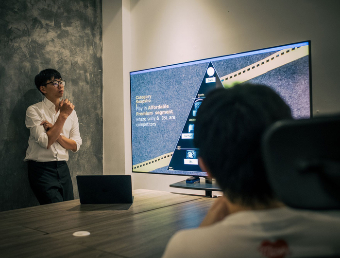 Nguyễn Cảnh Trung từ TRUM - Định vị lại chiến dịch truyền thông của các sao Việt Ảnh 5